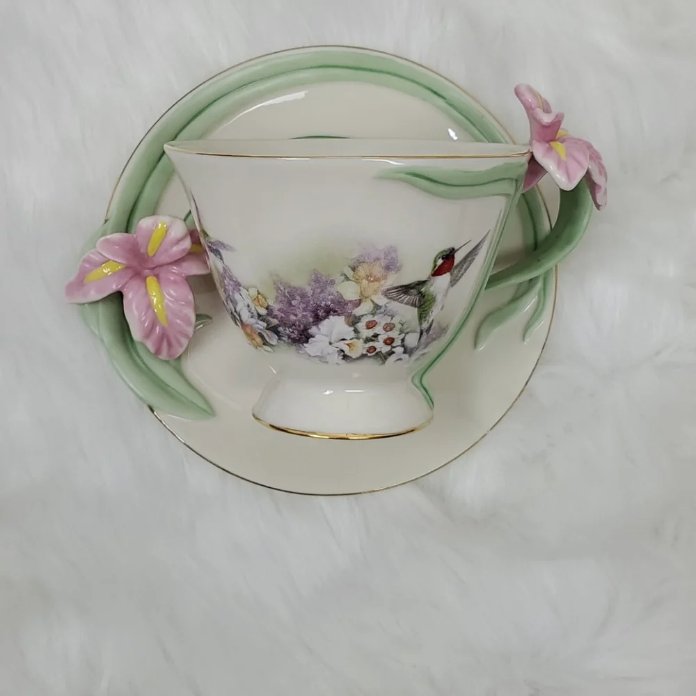 Lena Liu Daffodil Concerto Teacup Saucer Bradford Edition Floral Collectible Dis